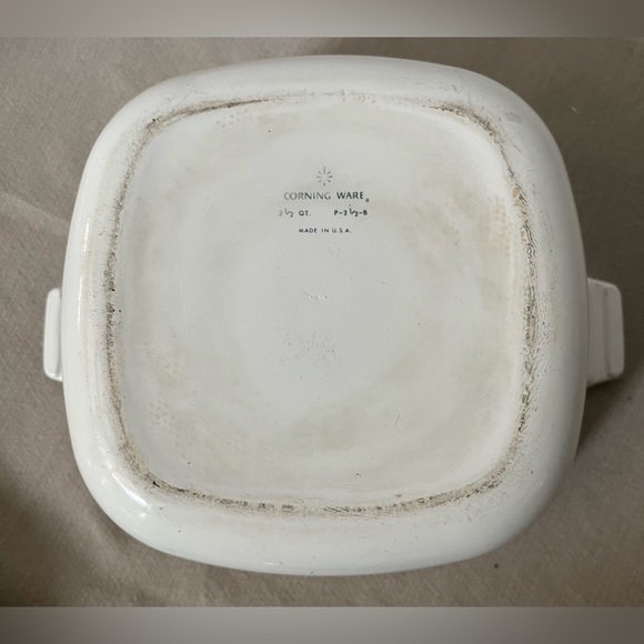 Vintage corningware white blue cornflower 2 1/2 quart P-2 1/2-B bakeware - Picture 5 of 6